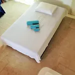 Mykonian Style Pool House 1 W Night Security Guard * Ornósz