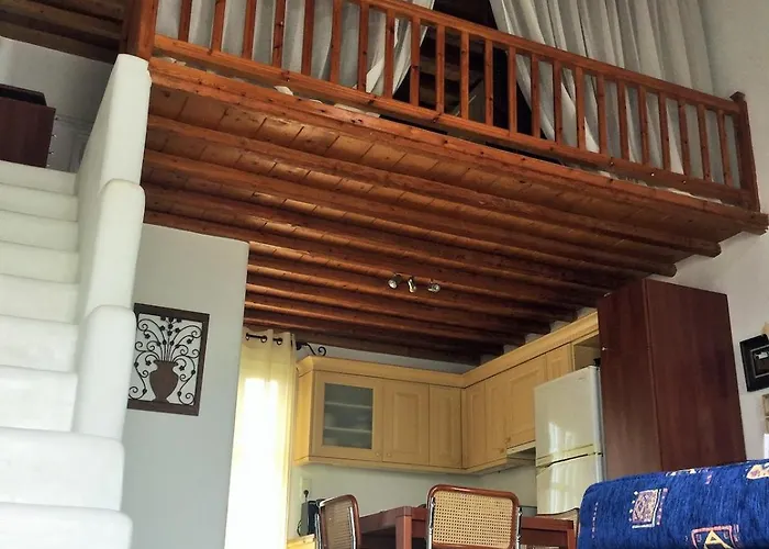 Mykonian Style Pool House 1 W Night Security Guard